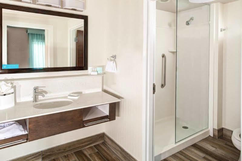 Hampton Inn & Suites By Hilton Atlanta Perimeter דאנוודי מראה חיצוני תמונה